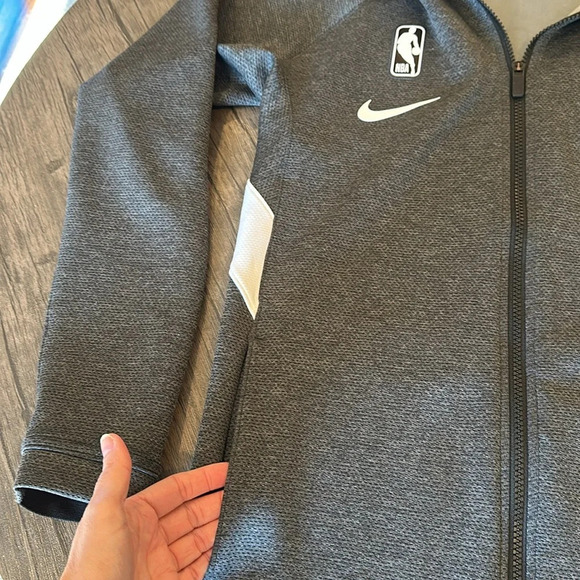 NIKE NBA Chicago Bulls Therma Flex Dri-Fit Gray Hoodie Size Medium - Picture 7 of 10